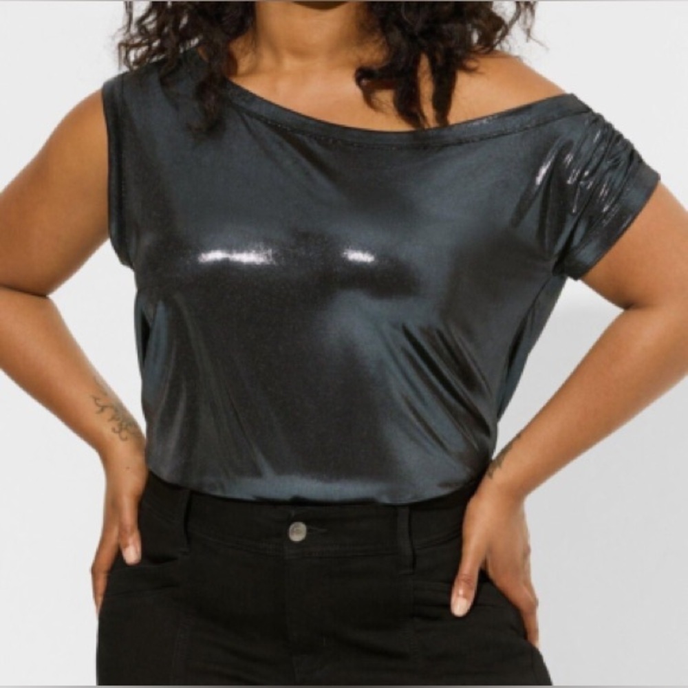 NWT Torrid Liquid Shine Silver Off Shoulder Top Size 4X